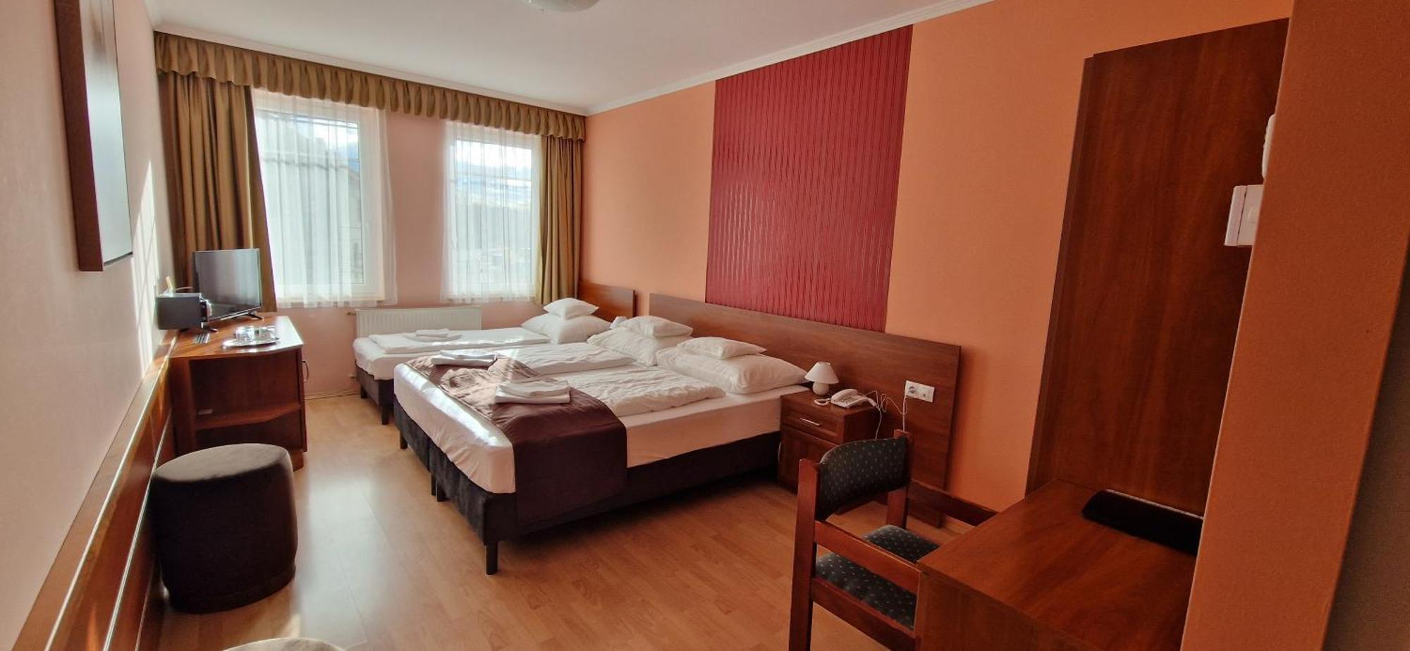 Hotel Patonai Fertőd Zewnętrze zdjęcie