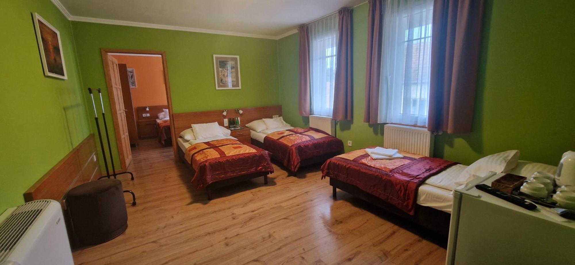 Hotel Patonai Fertőd Zewnętrze zdjęcie