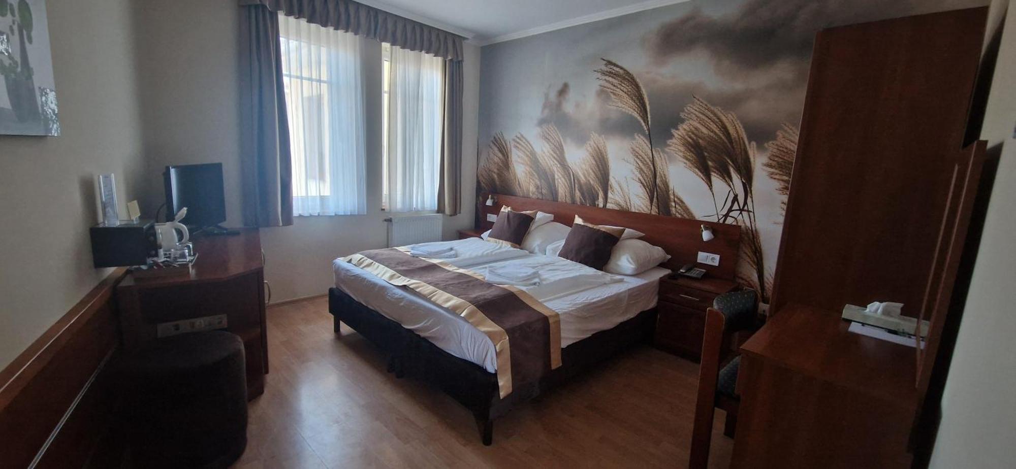 Hotel Patonai Fertőd Zewnętrze zdjęcie