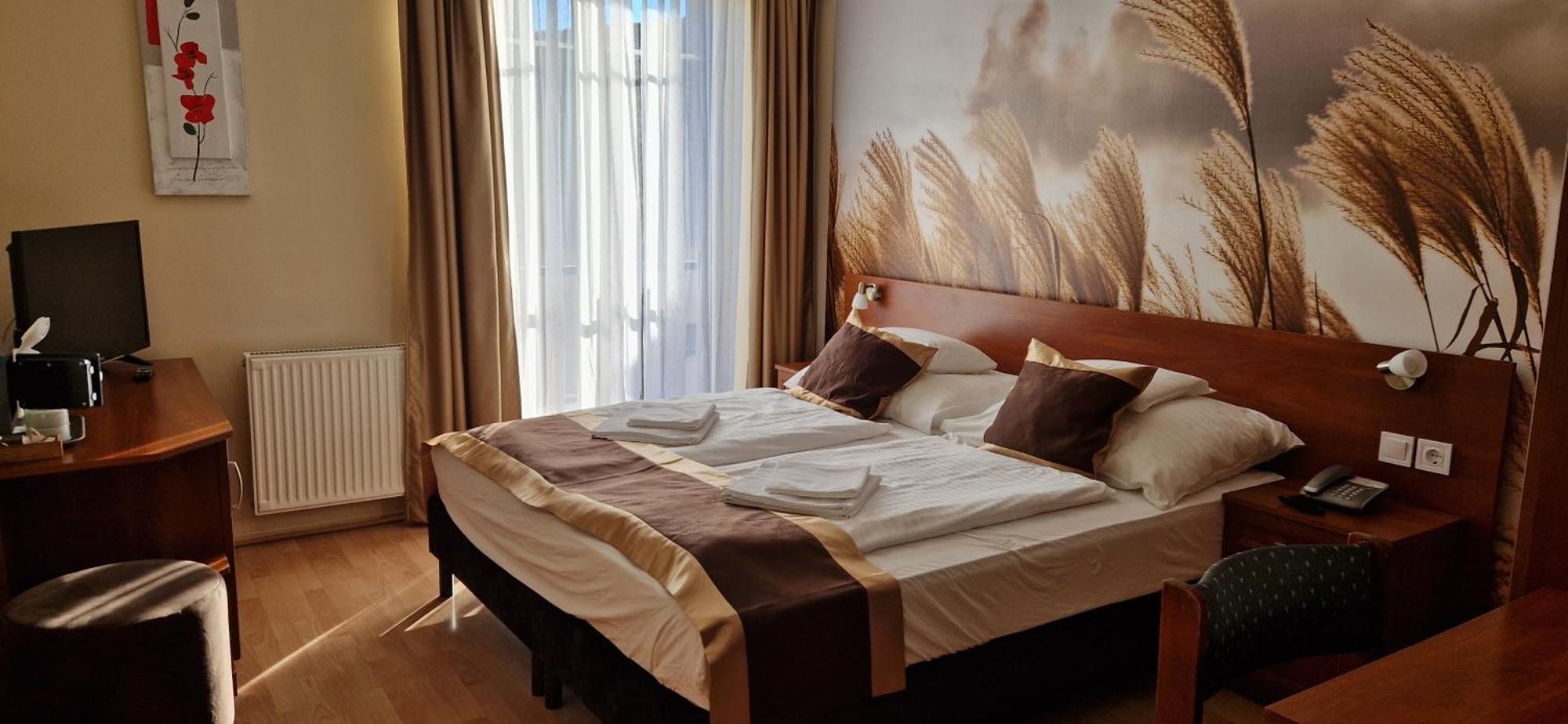 Hotel Patonai Fertőd Zewnętrze zdjęcie